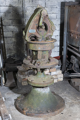 Machine Vernet (Dijon) à poinçonner et à découper. © Jérôme Mongreville / Région Bourgogne-Franche-Comté, Inventaire du patrimoine - 2015