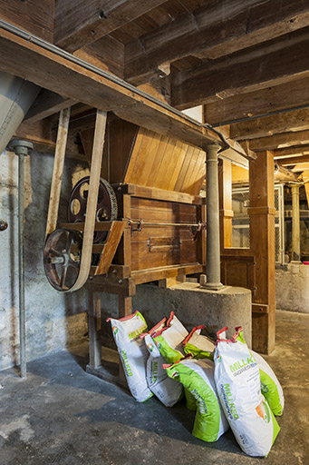 Rez-de-chaussée. Mélangeuse. © Jérôme Mongreville / Région Bourgogne-Franche-Comté, Inventaire du patrimoine - 2015