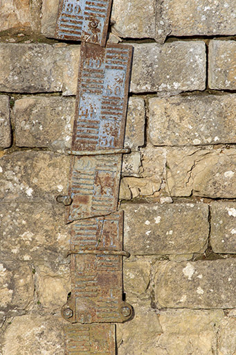 Echelle limnimétrique. © Sonia Dourlot / Région Bourgogne-Franche-Comté, Inventaire du patrimoine - 2015 Echelle limnimétrique. © Sonia Dourlot / Région Bourgogne-Franche-Comté, Inventaire du patrimoine - 2015