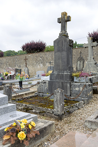 Tombeau d'Eugène Jardel. © Sonia Dourlot / Région Bourgogne-Franche-Comté, Inventaire du patrimoine - 2015
