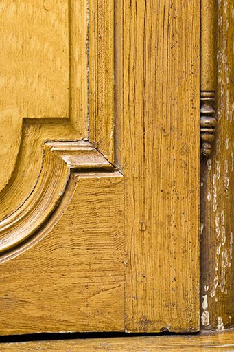 Intérieur : détail des lambris de revêtement du salon, toile peinte à l'imitation du bois. © Sonia Dourlot / Région Bourgogne-Franche-Comté, Inventaire du patrimoine - 2015 Intérieur : détail des lambris de revêtement du salon, toile peinte à l'imitation du bois. © Sonia Dourlot / Région Bourgogne-Franche-Comté, Inventaire du patrimoine - 2015