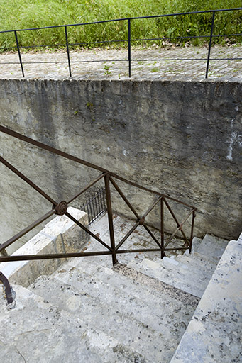 L'escalier et le garde-corps. © Sonia Dourlot / Région Bourgogne-Franche-Comté, Inventaire du patrimoine - 2015 L'escalier et le garde-corps. © Sonia Dourlot / Région Bourgogne-Franche-Comté, Inventaire du patrimoine - 2015