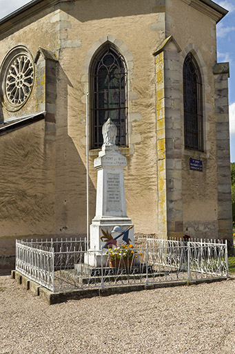 Le monument aux morts. © Sonia Dourlot / Région Bourgogne-Franche-Comté, Inventaire du patrimoine - 2015