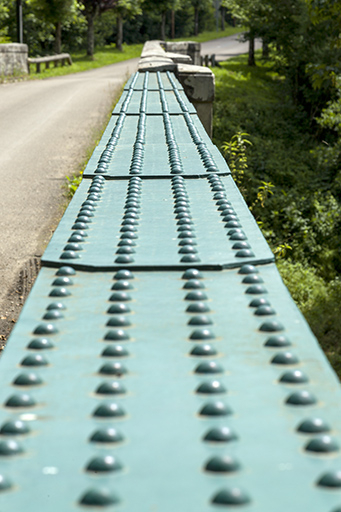 Détail de la rambarde de la passerelle. © Sonia Dourlot / Région Bourgogne-Franche-Comté, Inventaire du patrimoine - 2015