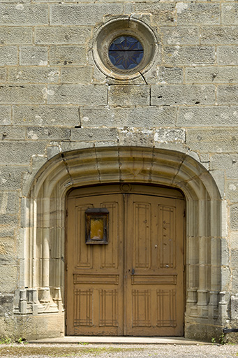 Portail © Sonia Dourlot / Région Bourgogne-Franche-Comté, Inventaire du patrimoine - 2015 Portail © Sonia Dourlot / Région Bourgogne-Franche-Comté, Inventaire du patrimoine - 2015