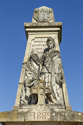 monument aux morts © Sonia Dourlot / Région Bourgogne-Franche-Comté, Inventaire du patrimoine - 2015