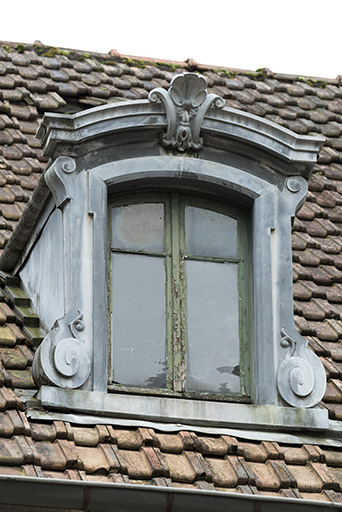 Etat en 2016. Usine A : lucarne des bureaux. © Sonia Dourlot / Région Bourgogne-Franche-Comté, Inventaire du patrimoine - 2016