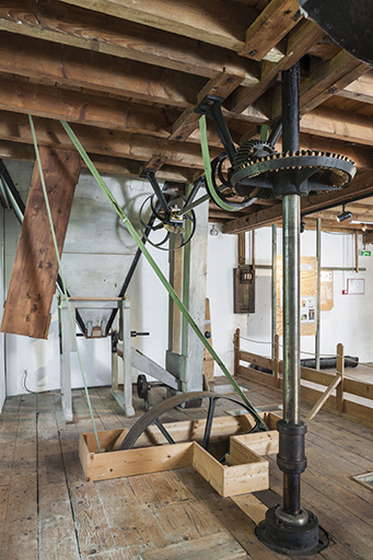 Deuxième étage. Système de transmision. © Jérôme Mongreville / Région Bourgogne-Franche-Comté, Inventaire du patrimoine - 2016