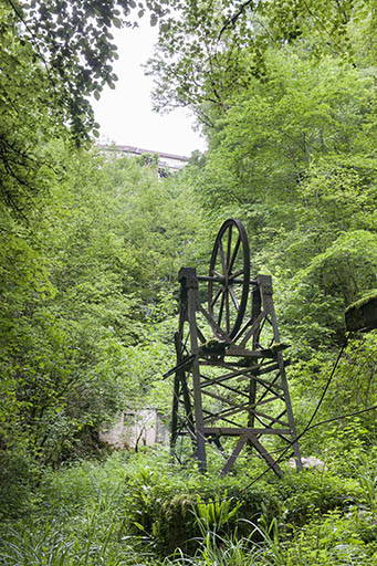 Système de transmission par câble en fond de vallée. © Jérôme Mongreville / Région Bourgogne-Franche-Comté, Inventaire du patrimoine - 2016