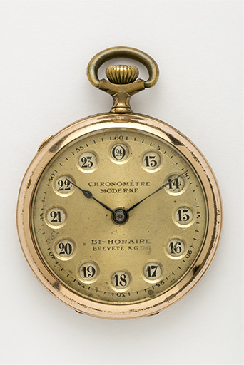 Face supérieure, avec affichage des heures de 13 à 24. © Sonia Dourlot / Région Bourgogne-Franche-Comté, Inventaire du patrimoine - 2016