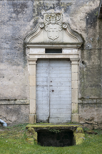 La porte d'entrée. © Jérôme Mongreville / Région Bourgogne-Franche-Comté, Inventaire du patrimoine - 2016