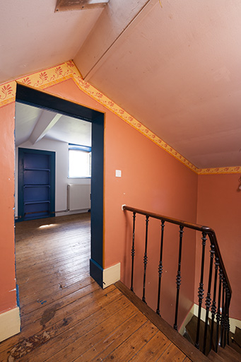 Palier de l'étage, maison du barragiste. © Jérôme Mongreville / Région Bourgogne-Franche-Comté, Inventaire du patrimoine - 2016 Palier de l'étage, maison du barragiste. © Jérôme Mongreville / Région Bourgogne-Franche-Comté, Inventaire du patrimoine - 2016