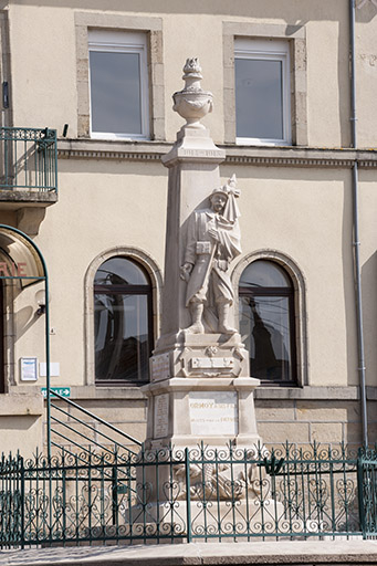 monument aux morts © Jérôme Mongreville / Région Bourgogne-Franche-Comté, Inventaire du patrimoine - 2016 monument aux morts © Jérôme Mongreville / Région Bourgogne-Franche-Comté, Inventaire du patrimoine - 2016