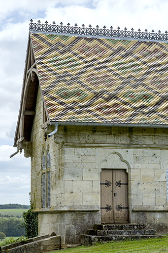 Détail : porte d'entrée. © Sonia Dourlot / Région Bourgogne-Franche-Comté, Inventaire du patrimoine - 2016