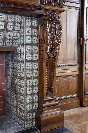 Détail du piedroit de la cheminée. © Jérôme Mongreville / Région Bourgogne-Franche-Comté, Inventaire du patrimoine - 2016