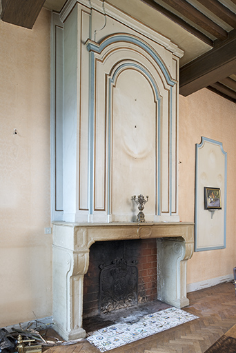 A l'étage : seconde pièce à gauche depuis l'escalier.  © Sonia Dourlot / Région Bourgogne-Franche-Comté, Inventaire du patrimoine - 2016