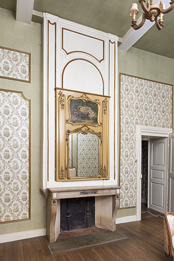 A l'étage, seconde pièce le long de la rue, au sud.  © Sonia Dourlot / Région Bourgogne-Franche-Comté, Inventaire du patrimoine - 2016