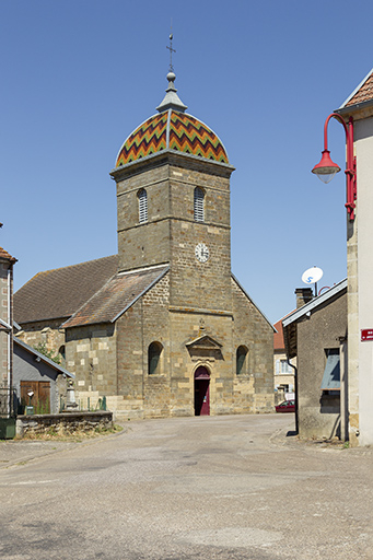 Vue de trois-quart sud-est. © Sonia Dourlot / Région Bourgogne-Franche-Comté, Inventaire du patrimoine - 2016 Vue de trois-quart sud-est. © Sonia Dourlot / Région Bourgogne-Franche-Comté, Inventaire du patrimoine - 2016