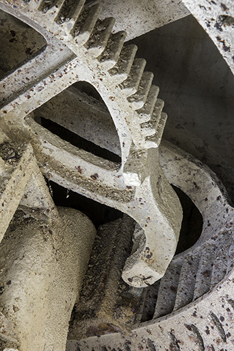 Usine : secteur commandant l'admission d'eau dans la turbine. © Sonia Dourlot / Région Bourgogne-Franche-Comté, Inventaire du patrimoine - 2017