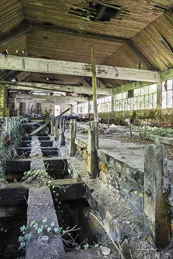 Atelier de tréfilerie. Vue intérieure depuis l'ouest (cadrage vertical). © Jérôme Mongreville / Région Bourgogne-Franche-Comté, Inventaire du patrimoine - 2017 Atelier de tréfilerie. Vue intérieure depuis l'ouest (cadrage vertical). © Jérôme Mongreville / Région Bourgogne-Franche-Comté, Inventaire du patrimoine - 2017