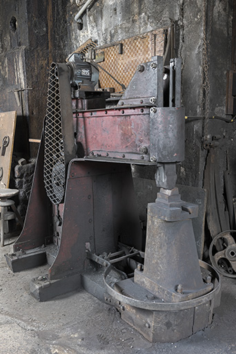 Vue de trois quarts côté tête. © Sonia Dourlot / Région Bourgogne-Franche-Comté, Inventaire du patrimoine - 2017