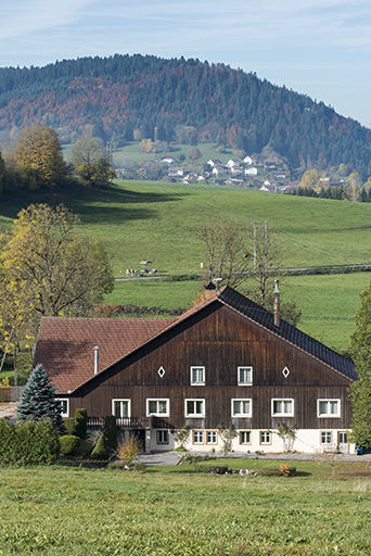Façade latérale droite (est). © Sonia Dourlot / Région Bourgogne-Franche-Comté, Inventaire du patrimoine - 2017