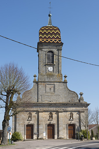 Façade principale. © Jérôme Mongreville / Région Bourgogne-Franche-Comté, Inventaire du patrimoine - 2017 Façade principale. © Jérôme Mongreville / Région Bourgogne-Franche-Comté, Inventaire du patrimoine - 2017