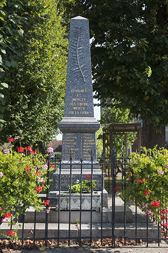 Le monument aux morts. © Jérôme Mongreville / Région Bourgogne-Franche-Comté, Inventaire du patrimoine - 2017 Le monument aux morts. © Jérôme Mongreville / Région Bourgogne-Franche-Comté, Inventaire du patrimoine - 2017