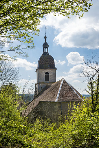 Vue depuis l'ancien cimetière. © Jérôme Mongreville / Région Bourgogne-Franche-Comté, Inventaire du patrimoine - 2017 Vue depuis l'ancien cimetière. © Jérôme Mongreville / Région Bourgogne-Franche-Comté, Inventaire du patrimoine - 2017