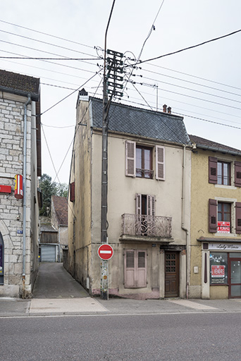 Ruelle allant vers la rue Saint-Antoine. © Jérôme Mongreville / Région Bourgogne-Franche-Comté, Inventaire du patrimoine - 2017