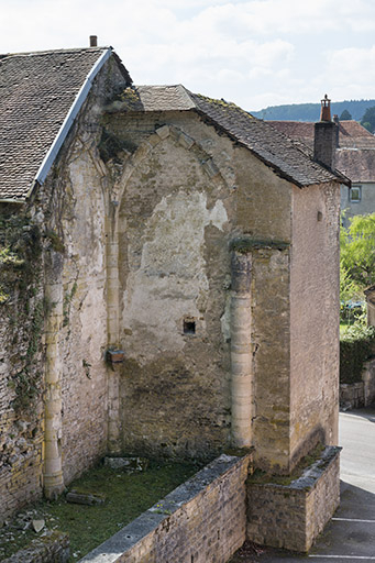 Vestiges de l'ancienne église, rue de l'Eglise. © Jérôme Mongreville / Région Bourgogne-Franche-Comté, Inventaire du patrimoine - 2017