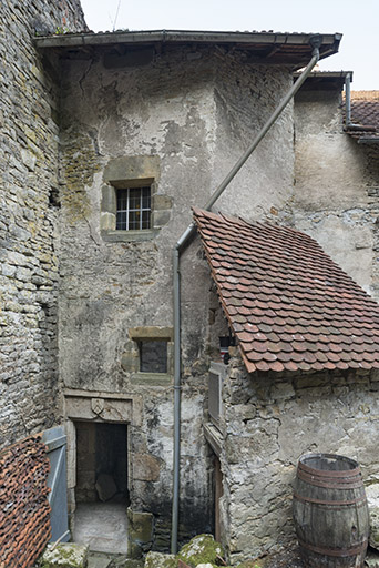 Tour comprenant l'escalier, côté cour. © Jérôme Mongreville / Région Bourgogne-Franche-Comté, Inventaire du patrimoine - 2017