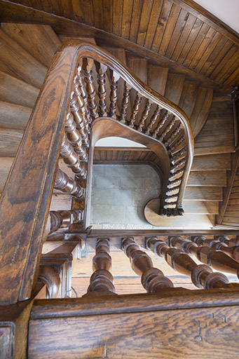 L'escalier à deux quart tournant. © Jérôme Mongreville / Région Bourgogne-Franche-Comté, Inventaire du patrimoine - 2017