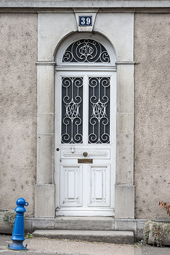 La porte d'entrée. © Jérôme Mongreville / Région Bourgogne-Franche-Comté, Inventaire du patrimoine - 2017