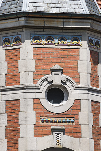 Détail de l'oculus central de la partie supérieure. © Jérôme Mongreville / Région Bourgogne-Franche-Comté, Inventaire du patrimoine - 2017