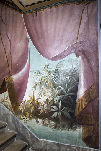 2e palier (à gauche) : végétation. © Sonia Dourlot / Région Bourgogne-Franche-Comté, Inventaire du patrimoine - 2018