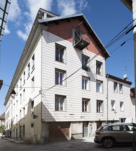 Façades postérieure et latérale droite. © Sonia Dourlot / Région Bourgogne-Franche-Comté, Inventaire du patrimoine - 2018