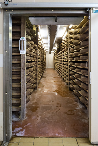 Cave d'affinage à l'ouest. © Sonia Dourlot / Région Bourgogne-Franche-Comté, Inventaire du patrimoine - 2018