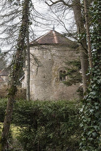 Tour située dans la cour du château. © Jérôme Mongreville / Région Bourgogne-Franche-Comté, Inventaire du patrimoine - 2018 Tour située dans la cour du château. © Jérôme Mongreville / Région Bourgogne-Franche-Comté, Inventaire du patrimoine - 2018