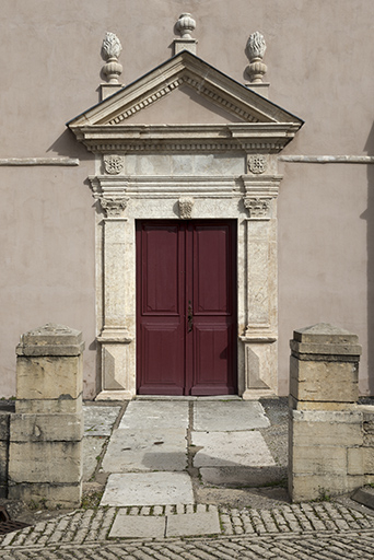 Le portail style Renaissance de l'église. © Jérôme Mongreville / Région Bourgogne-Franche-Comté, Inventaire du patrimoine - 2018