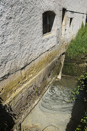 Élévation sur le ruisseau, détail. © Jérôme Mongreville / Région Bourgogne-Franche-Comté, Inventaire du patrimoine - 2018 Élévation sur le ruisseau, détail. © Jérôme Mongreville / Région Bourgogne-Franche-Comté, Inventaire du patrimoine - 2018