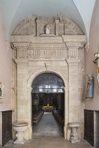 église paroissiale porte © Jérôme Mongreville / Région Bourgogne-Franche-Comté, Inventaire du patrimoine - 2018  église paroissiale porte © Jérôme Mongreville / Région Bourgogne-Franche-Comté, Inventaire du patrimoine - 2018