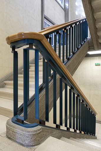 Rez-de-chaussée, corps central : rampe de l'escalier, sur le palier. © Sonia Dourlot / Région Bourgogne-Franche-Comté, Inventaire du patrimoine - 2019