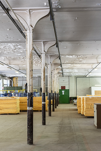 Atelier de fabrication (ancienne tréfilerie, 1er étage) : poteaux en fonte et voûtains en briques plâtrées. © Sonia Dourlot / Région Bourgogne-Franche-Comté, Inventaire du patrimoine - 2019