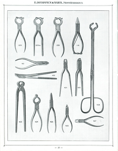 Tarif album n° 5. Fabrique d'outils E. Ducommun & Marti [catalogue de production, p. 36 : pinces et tenailles], [milieu 20e siècle]. © Laurent Poupard / Région Bourgogne-Franche-Comté, Inventaire du patrimoine - 2019