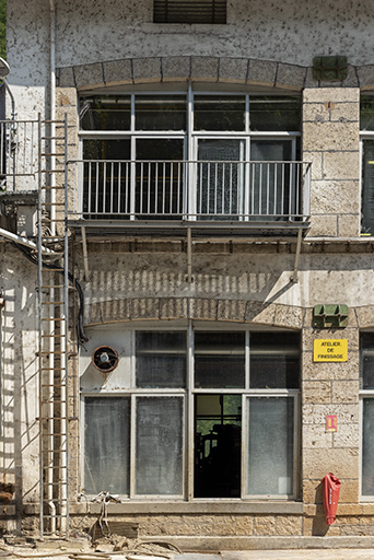 Atelier de fabrication (ancienne tréfilerie), façade antérieure : une travée. © Sonia Dourlot / Région Bourgogne-Franche-Comté, Inventaire du patrimoine - 2019