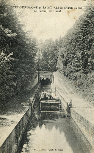 L'entrée amont du tunnel de Saint-Albin, carte postale. © Guillaume Gézolme / Région Bourgogne-Franche-Comté, Inventaire du patrimoine - 2019 L'entrée amont du tunnel de Saint-Albin, carte postale. © Guillaume Gézolme / Région Bourgogne-Franche-Comté, Inventaire du patrimoine - 2019