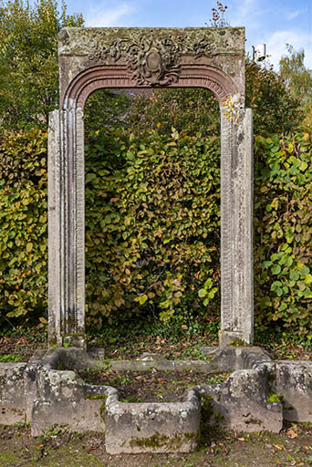 vestiges © Jérôme Mongreville / Région Bourgogne-Franche-Comté, Inventaire du patrimoine - 2020 vestiges © Jérôme Mongreville / Région Bourgogne-Franche-Comté, Inventaire du patrimoine - 2020