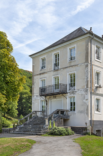 établissement thermal © Jérôme Mongreville / Région Bourgogne-Franche-Comté, Inventaire du patrimoine - 2022  établissement thermal © Jérôme Mongreville / Région Bourgogne-Franche-Comté, Inventaire du patrimoine - 2022