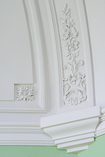 établissement thermal © Jérôme Mongreville / Région Bourgogne-Franche-Comté, Inventaire du patrimoine - 2022  établissement thermal © Jérôme Mongreville / Région Bourgogne-Franche-Comté, Inventaire du patrimoine - 2022